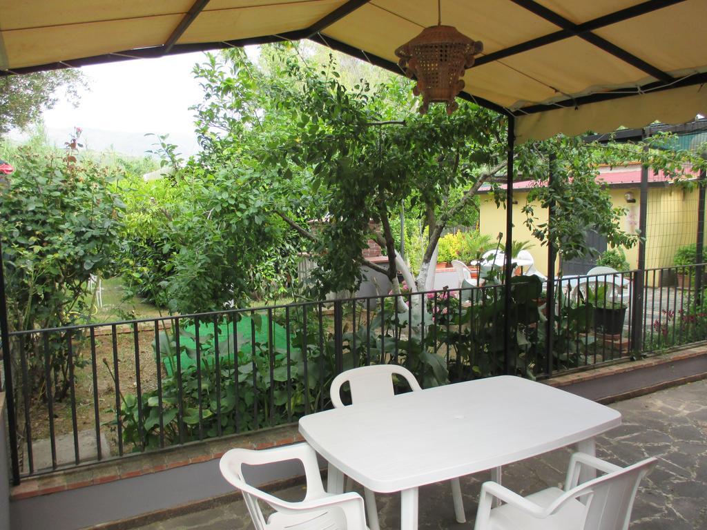 Palinuro Casa Vacanze "Donna Antonia" Экстерьер фото